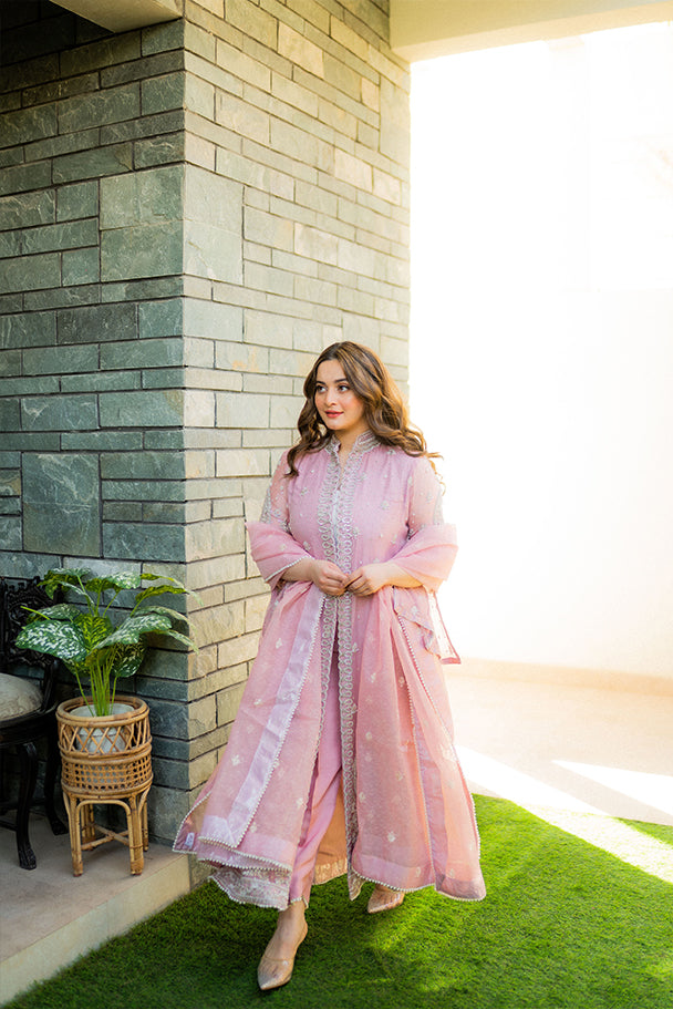Minal khan (GAMAK)
