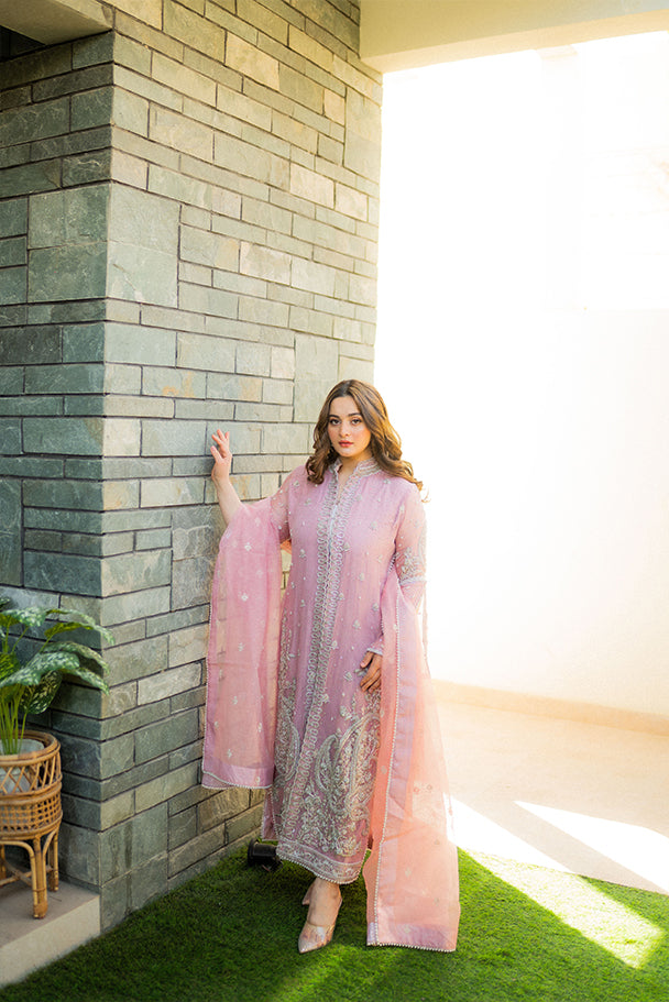 Minal khan (GAMAK)