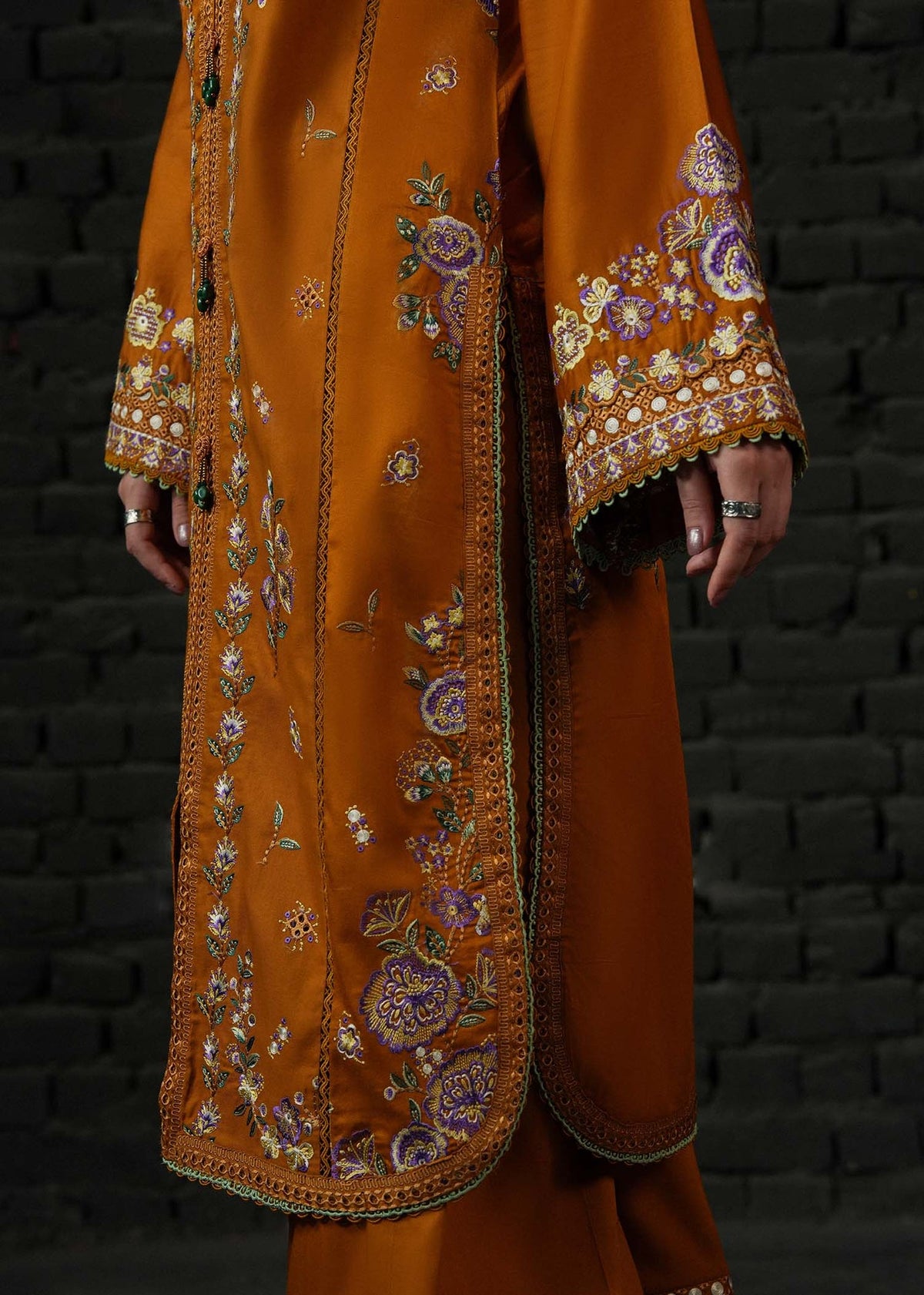 MSD-03 orange outfit 03393