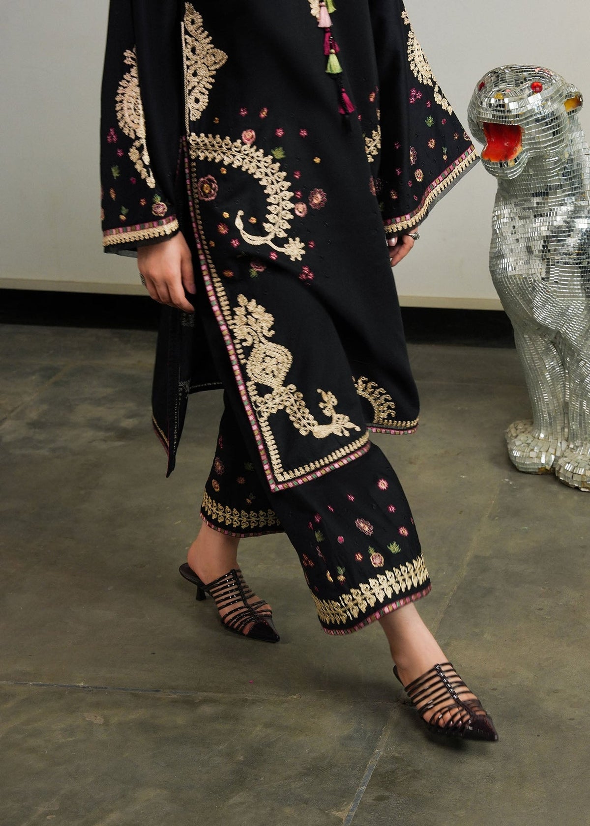 MSD-05 Autumn Pret black outfit 02448
