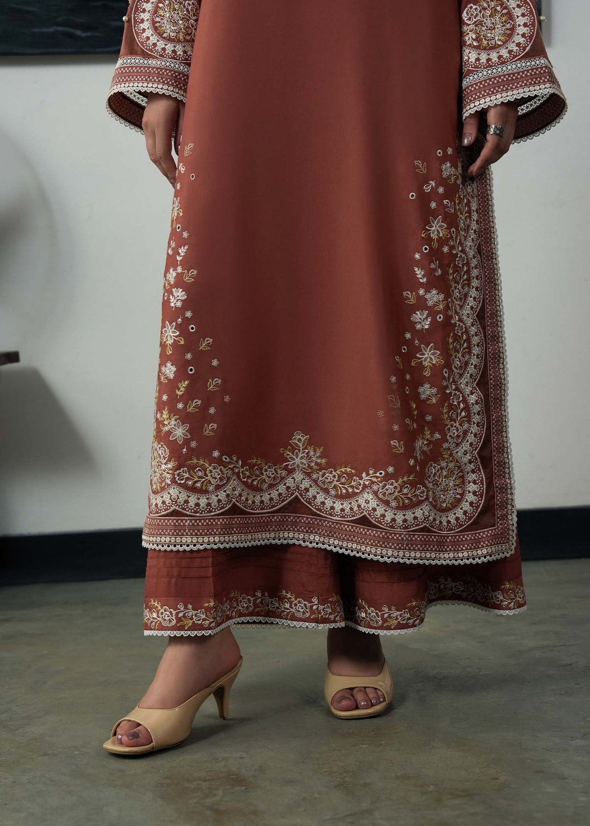 MSD-08 maroon outfit 03042